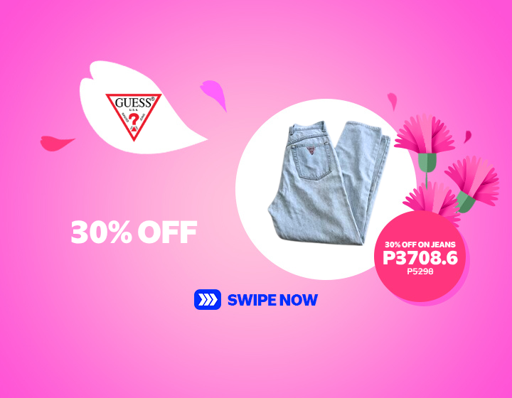 GUESS | 30% OFF ON MOM JEANS
