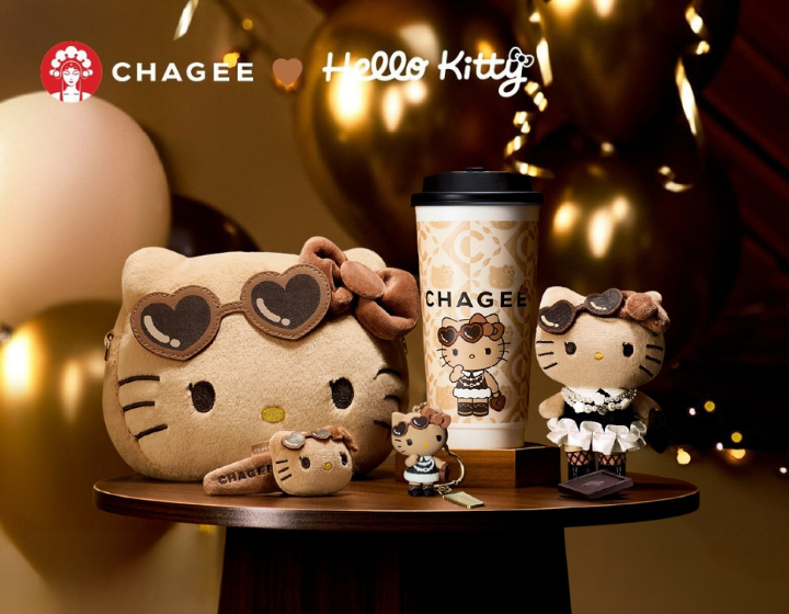 CHAGEE X Hello Kitty merchandise